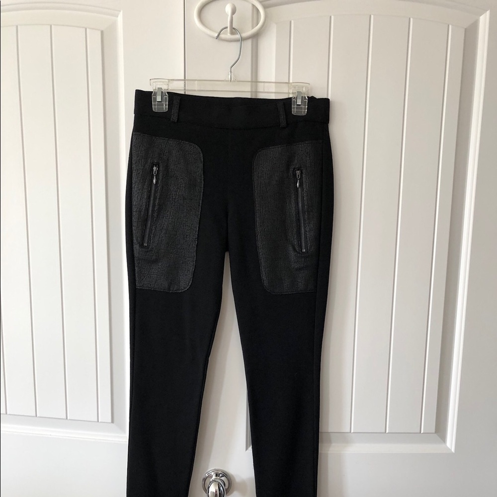 Black leggings